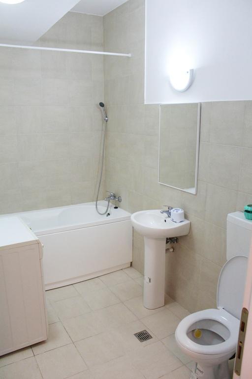 Heights Accommodation Bucureşti Cameră foto